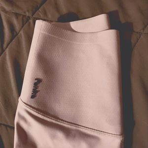 Fanka Leggings. Brand new. Lavender color